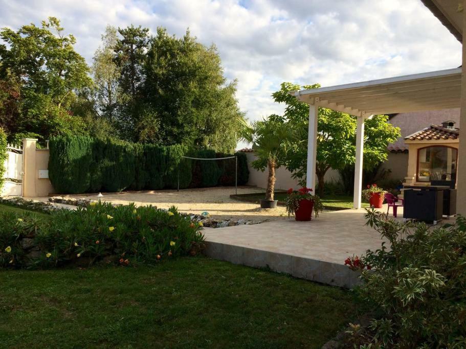 Charmant Studio En Champagne - Sparkling-Life Matougues Exterior photo